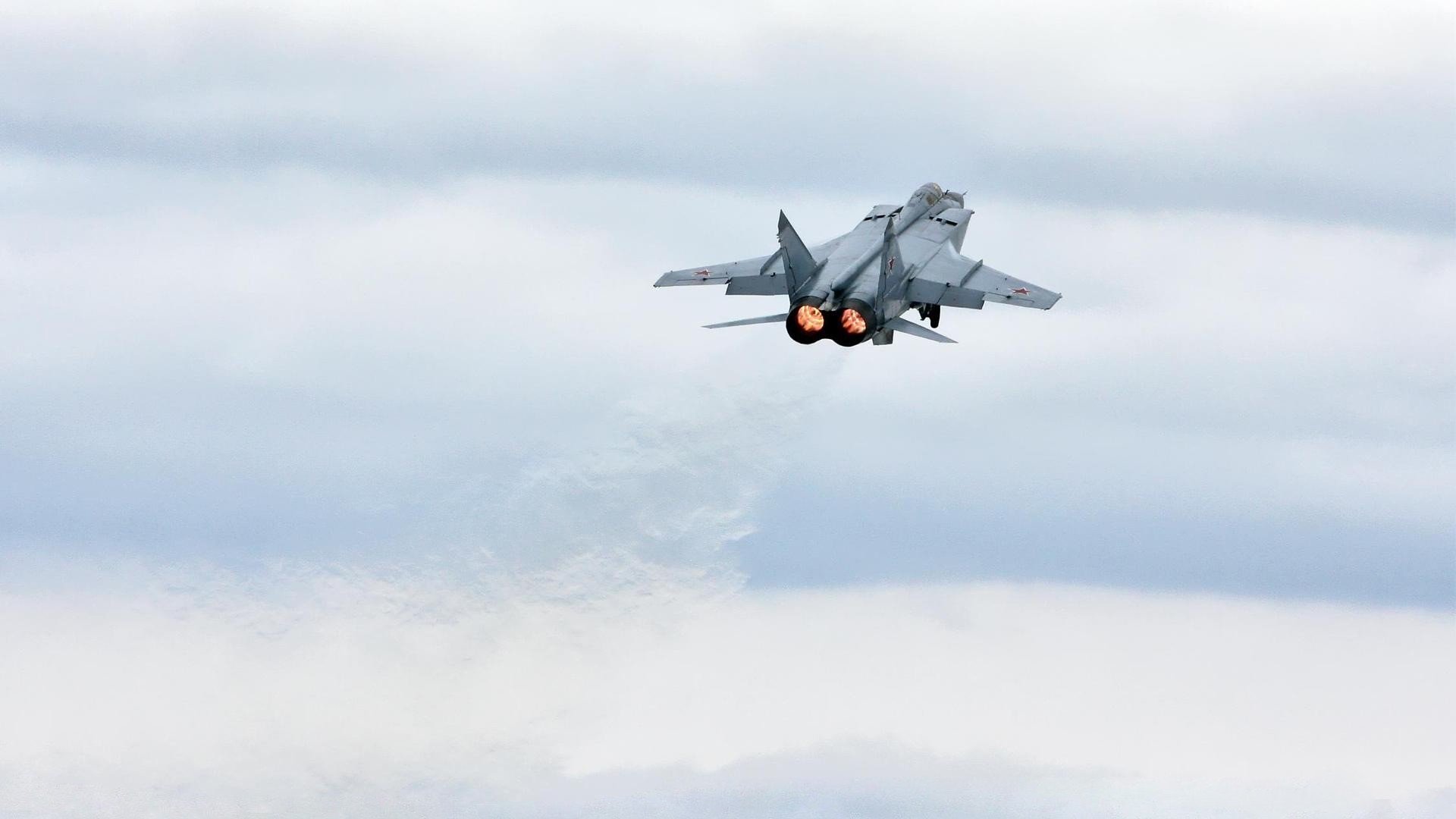 -西甲决战时刻：精彩瞬间引爆全场！，西甲经典比赛